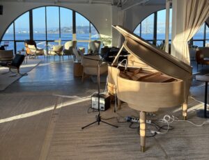 Read more about the article Why I Quit My 6-Figure Job at Age 27: Life & Its Cross-Roads